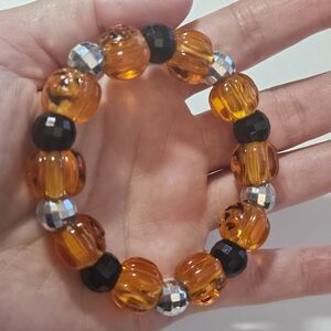 Halloween beaded stretch bracelet 7"